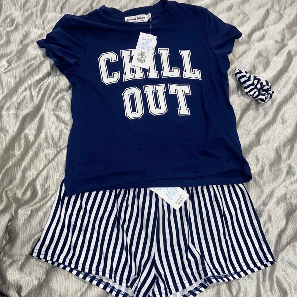 Chill out pajama set